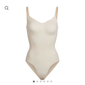Skims Sculpting Bodysuit w. Snaps - SAND SOLD OUT